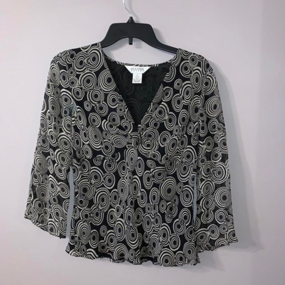 Vintage Allison Taylor 100% silk V-neck blouse size large